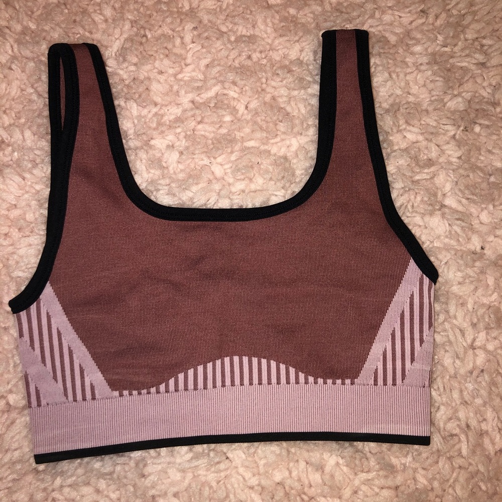 Fabletics Seamless Sports Bra